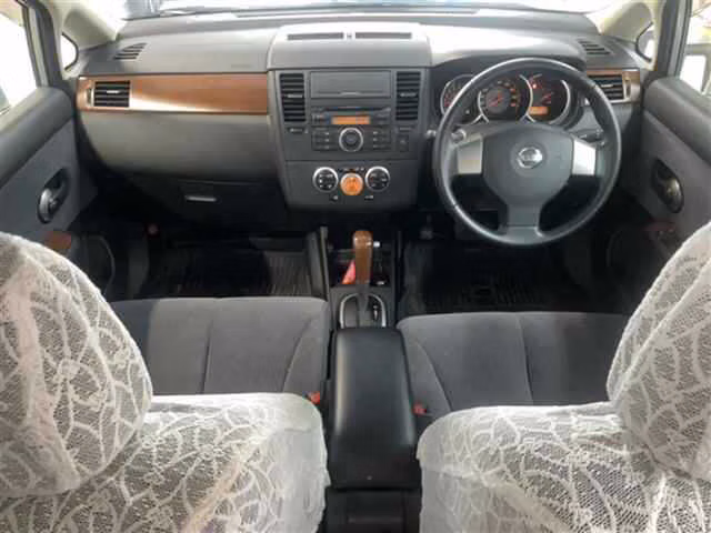 NISSAN TIIDA LATIO