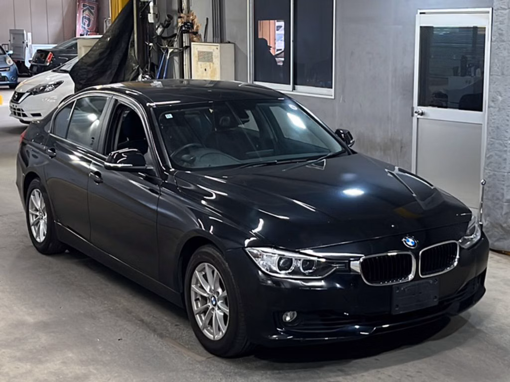 BMW 3-SERIES