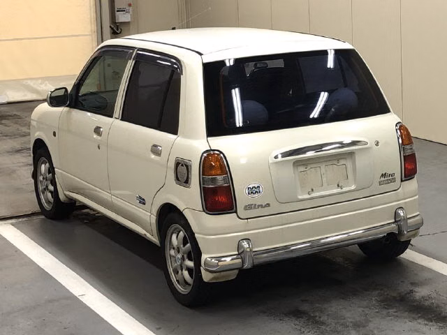 DAIHATSU MIRA GINO