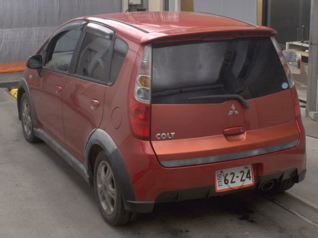 MITSUBISHI COLT