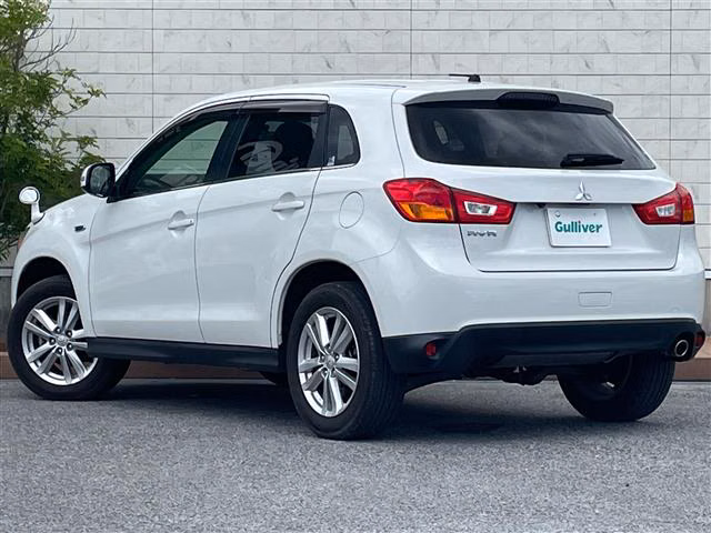 MITSUBISHI RVR