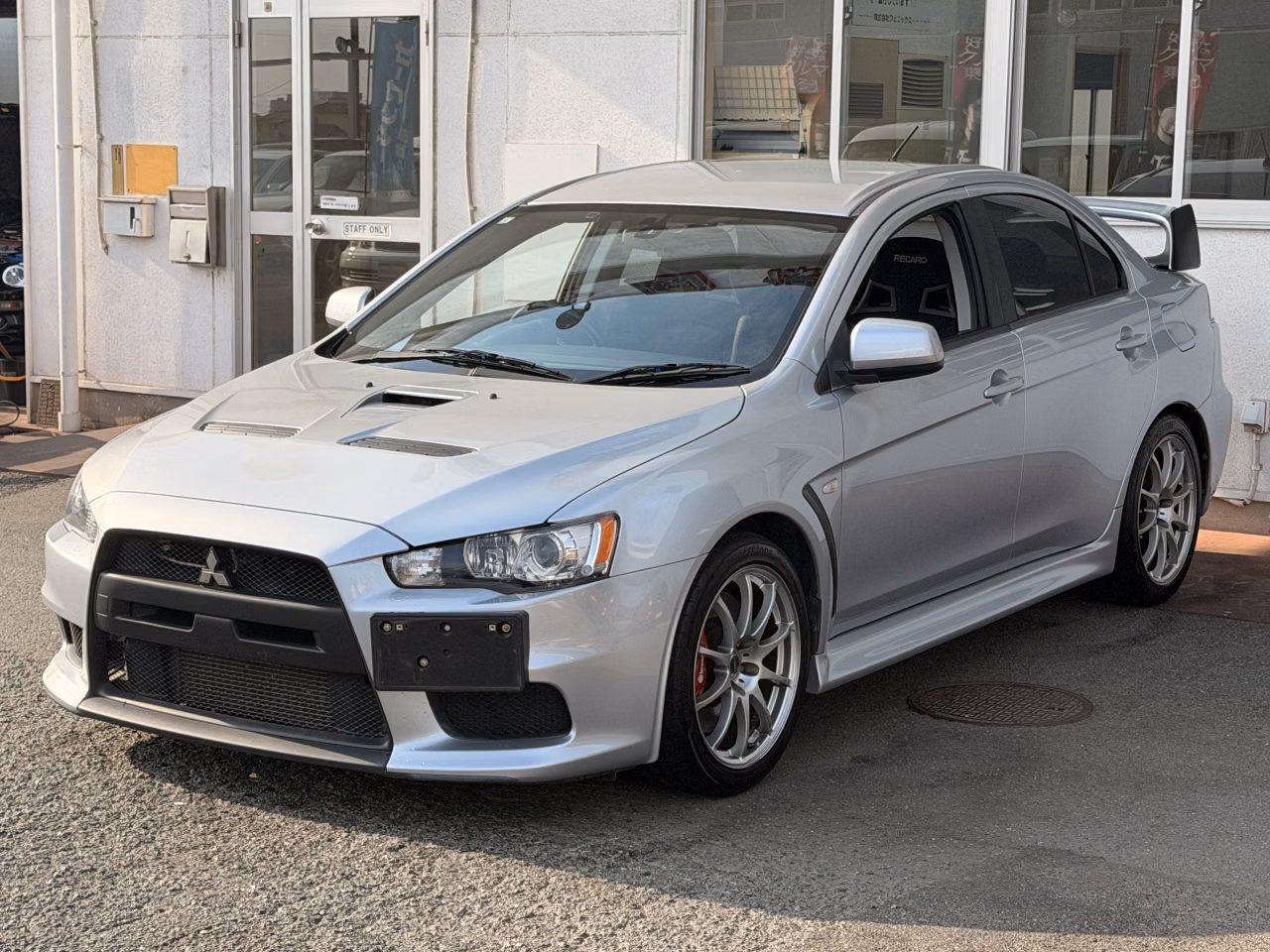 MITSUBISHI LANCER EVOLUTION