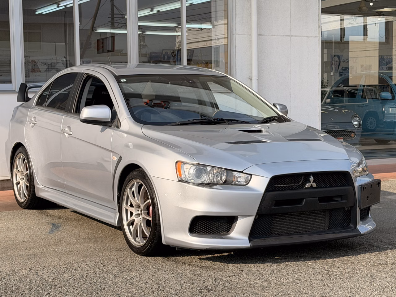 MITSUBISHI LANCER EVOLUTION