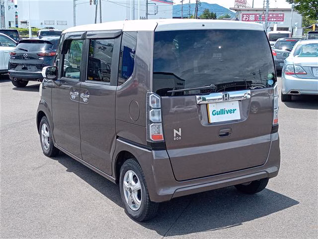HONDA N-BOX