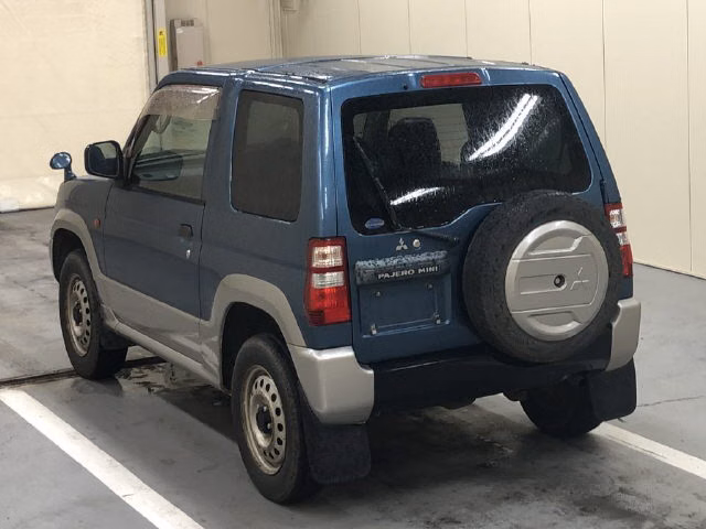 MITSUBISHI PAJERO MINI