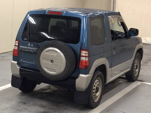 MITSUBISHI PAJERO MINI