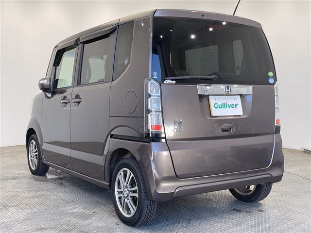 HONDA N-BOX