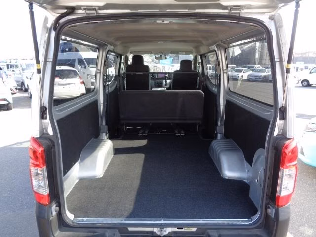 NISSAN CARAVAN
