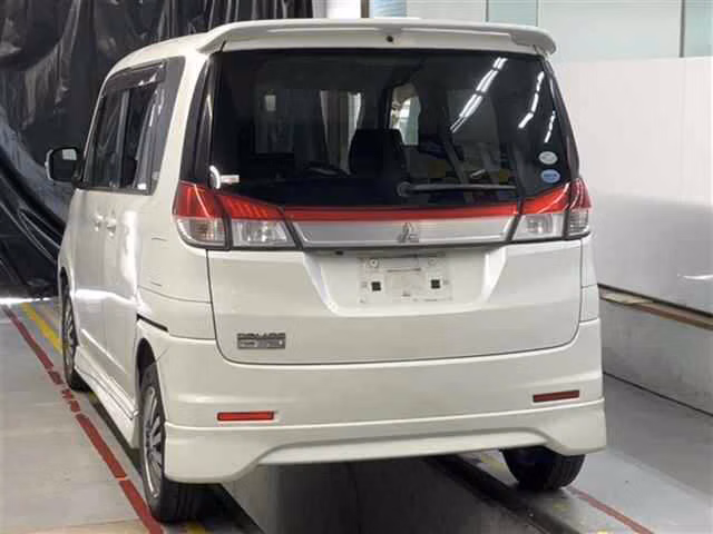 MITSUBISHI DELICA D:2