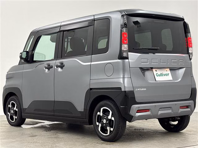 MITSUBISHI DELICA MINI