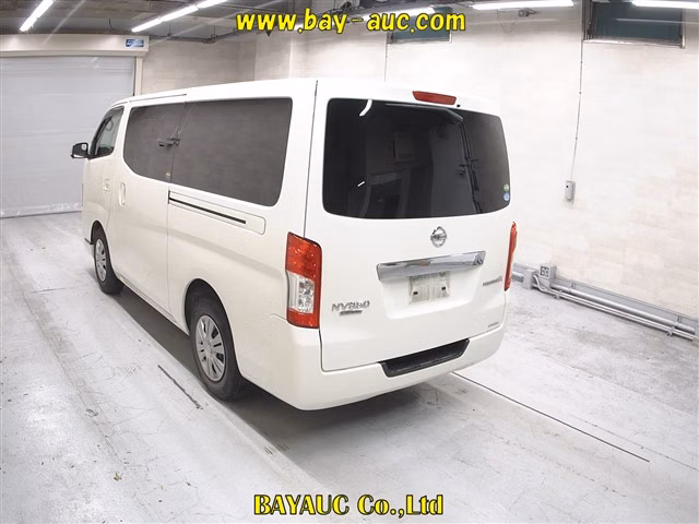 NISSAN NV350 CARAVAN