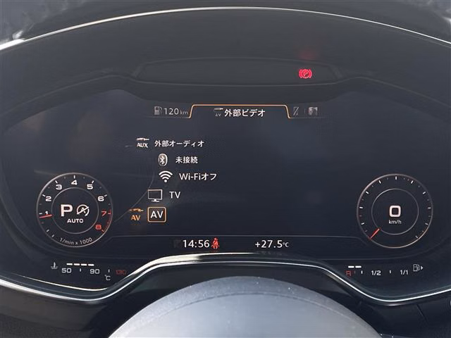 AUDI TT