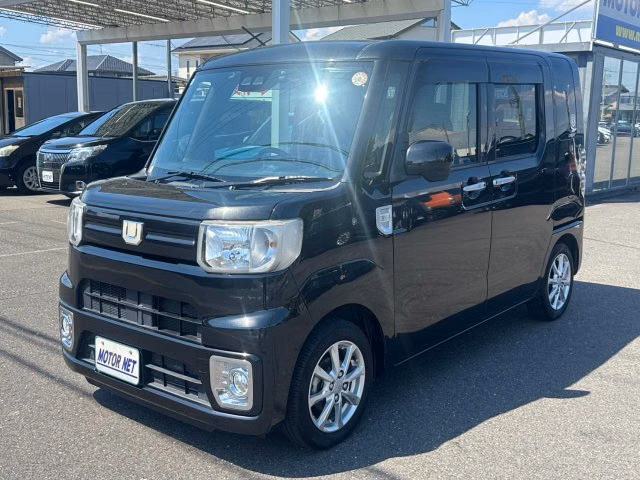 DAIHATSU WAKE