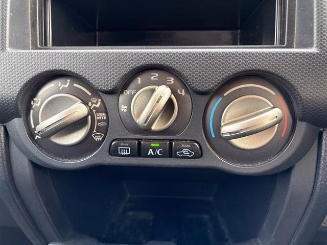NISSAN KIX
