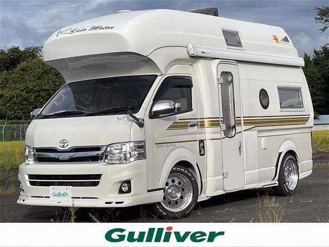 TOYOTA REGIUS ACE