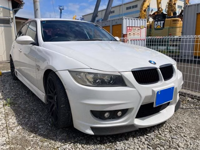 BMW 3-SERIES