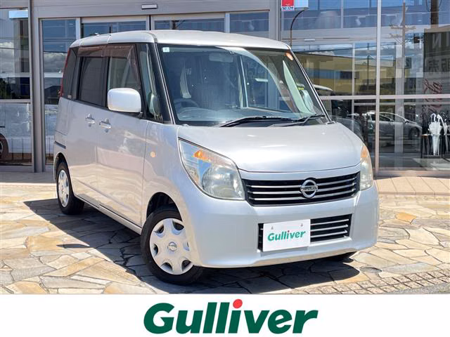 NISSAN ROOX