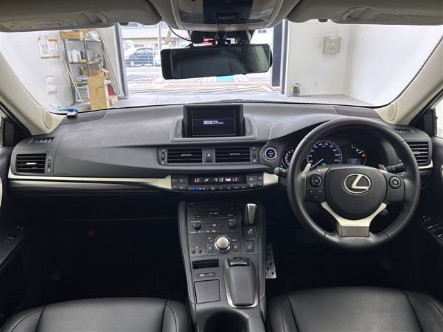 LEXUS CT200H