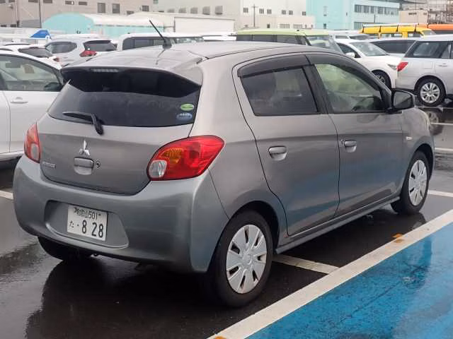 MITSUBISHI MIRAGE