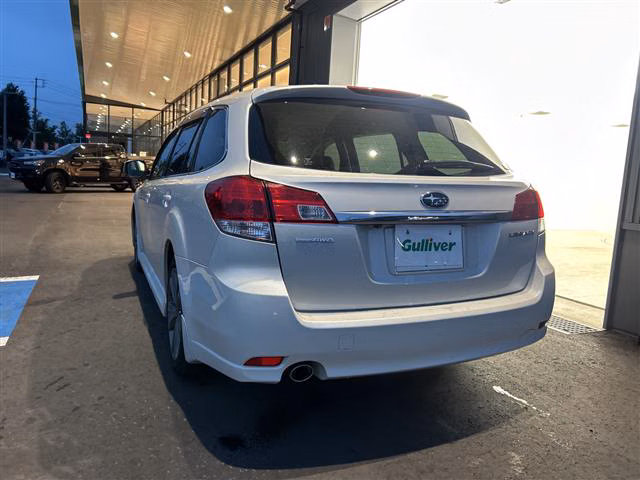 SUBARU LEGACY