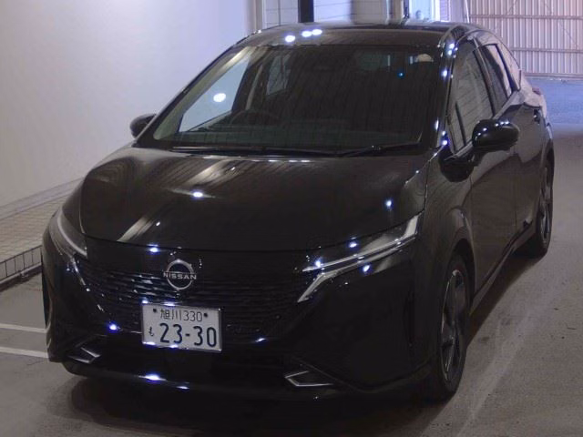 NISSAN AURA
