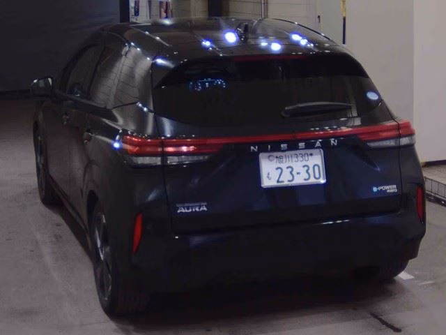 NISSAN AURA