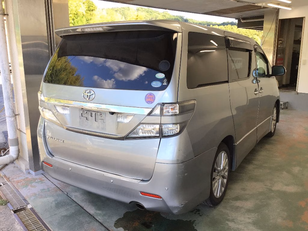 TOYOTA VELLFIRE