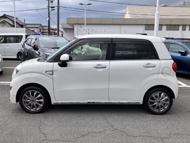 DAIHATSU CAST
