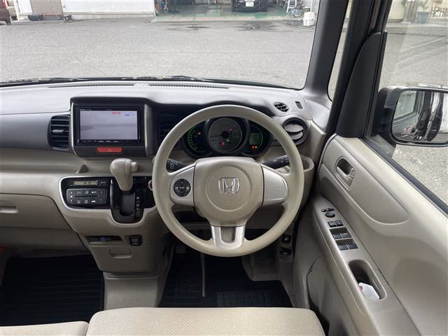 HONDA N-BOX