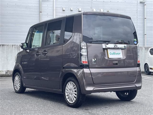 HONDA N-BOX