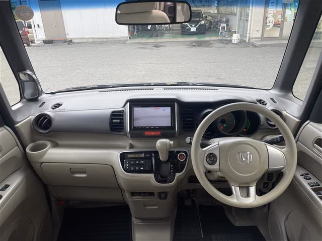 HONDA N-BOX