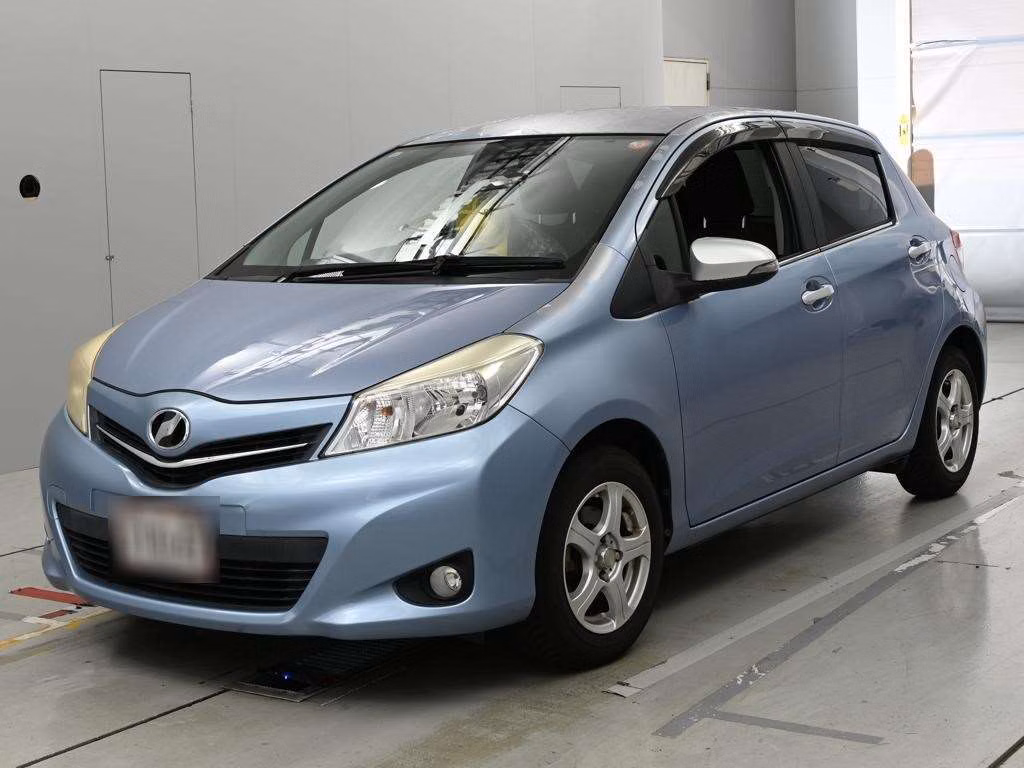 TOYOTA VITZ