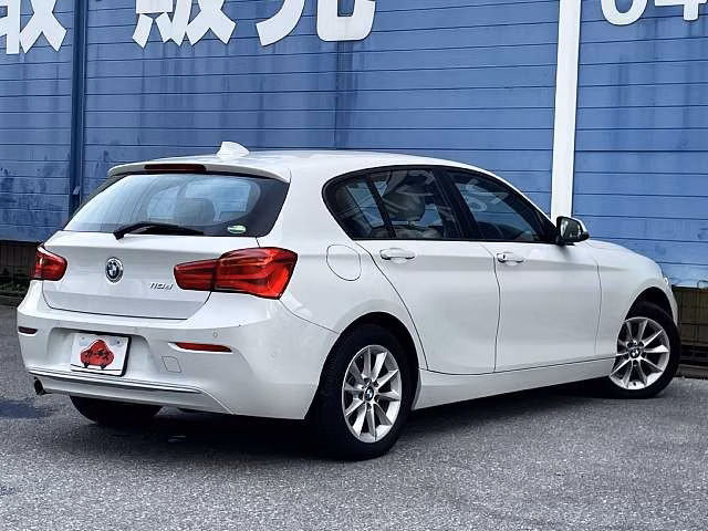 BMW 1-SERIES