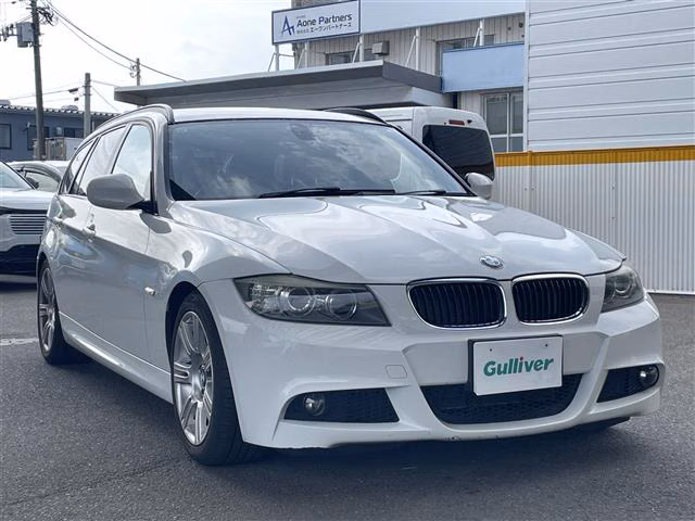 BMW 3-SERIES