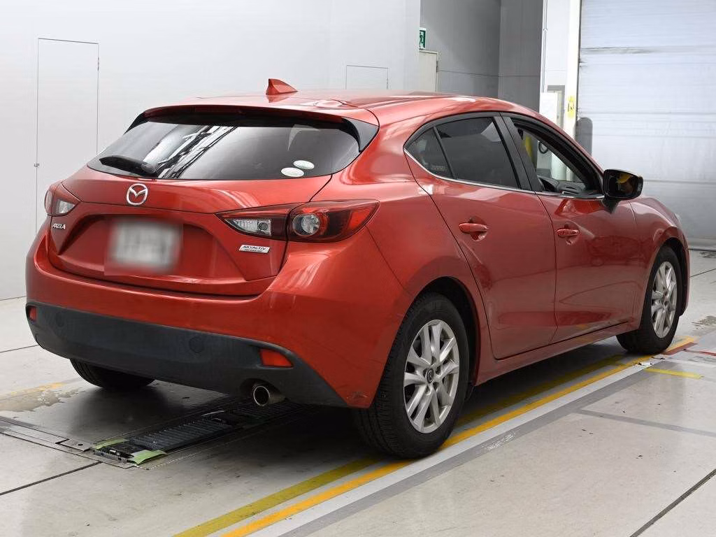 MAZDA AXELA