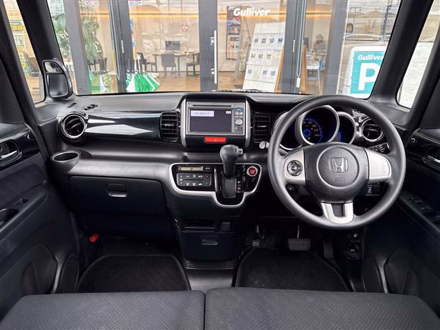 HONDA N-BOX
