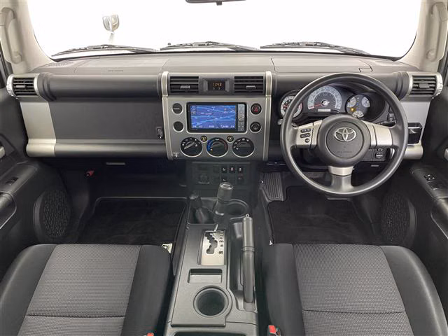 TOYOTA FJ CRUISER