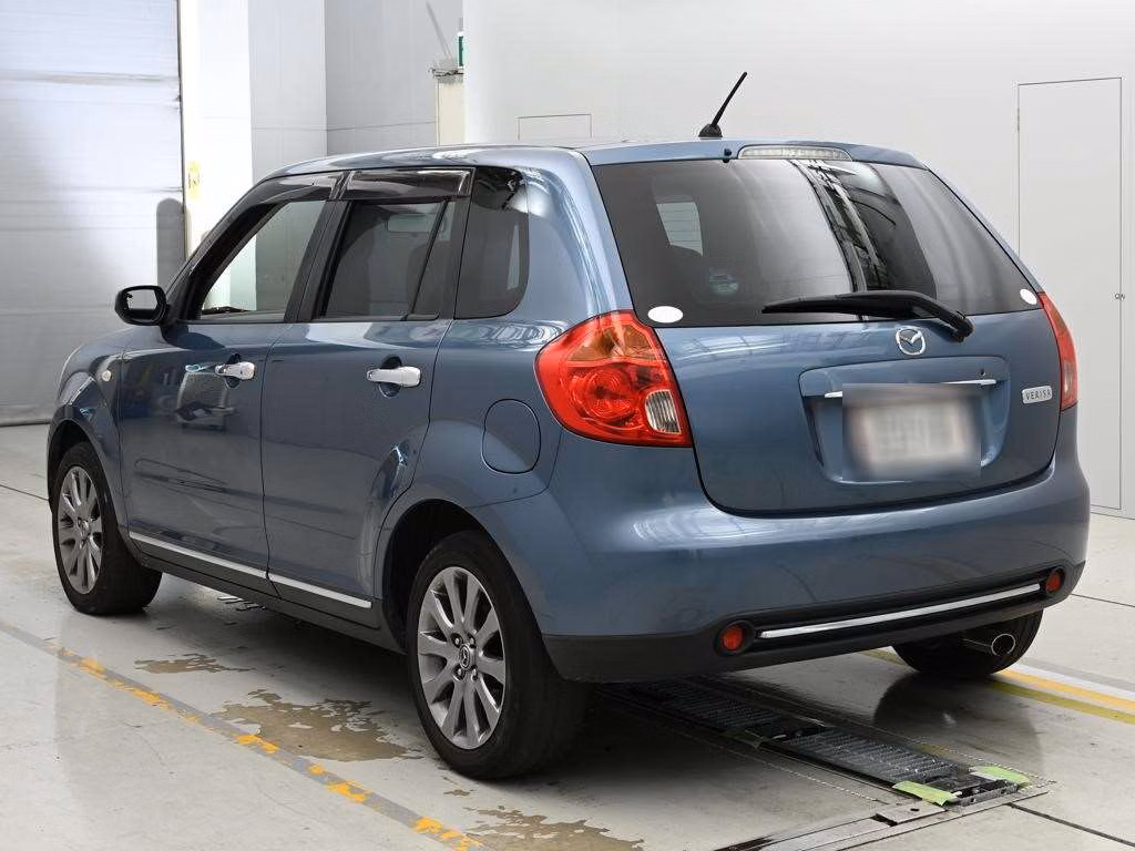 MAZDA VERISA