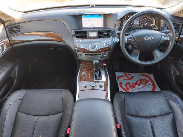NISSAN FUGA