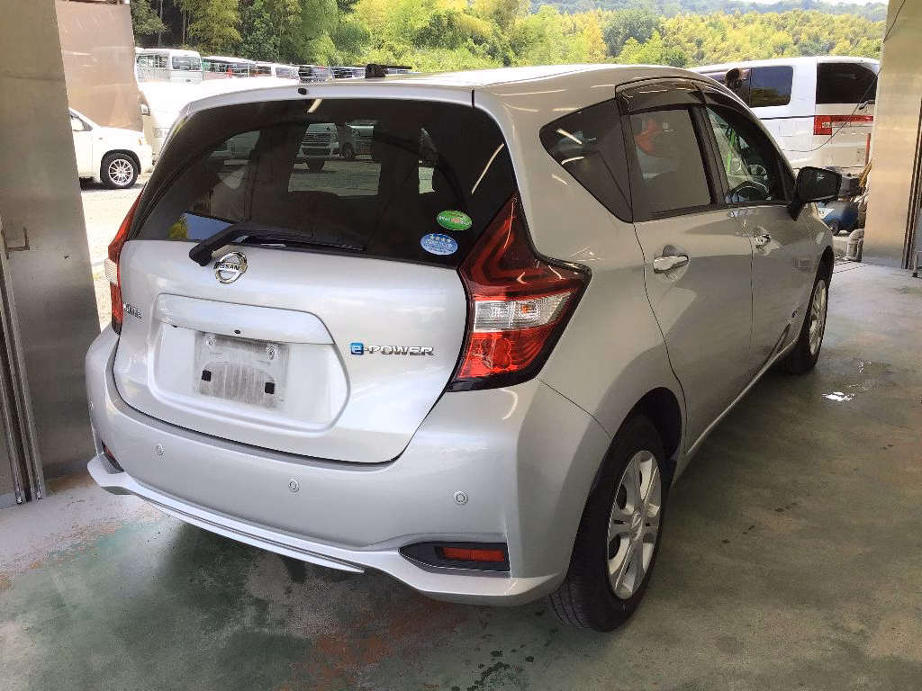 NISSAN NOTE
