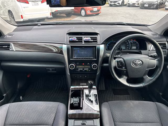 TOYOTA CAMRY