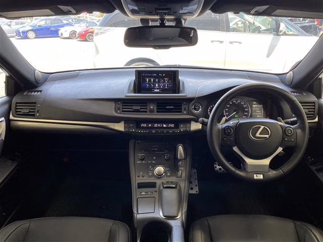 LEXUS CT200H