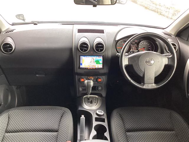 NISSAN DUALIS