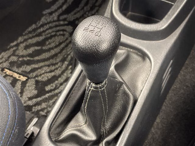 DAIHATSU TERIOS KID