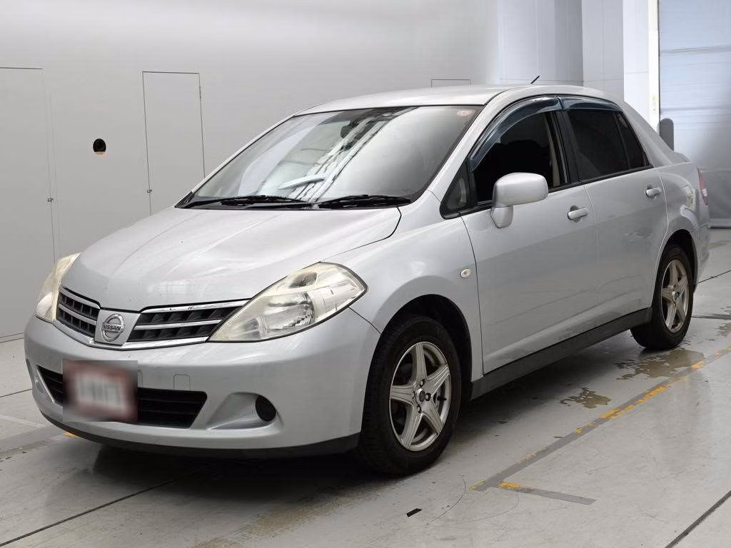 Nissan Tiida Latio