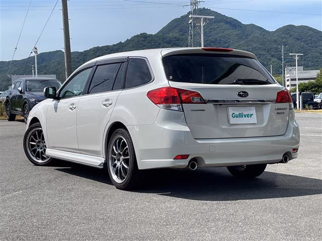 SUBARU LEGACY
