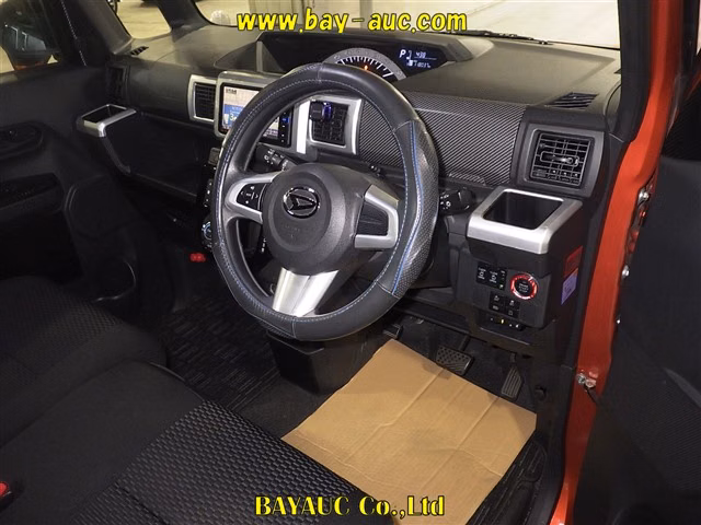 DAIHATSU WAKE