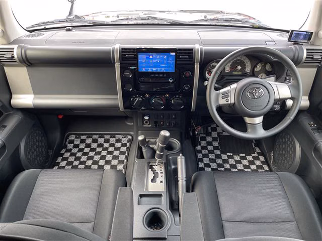 TOYOTA FJ CRUISER