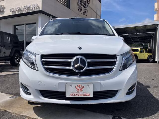 MERCEDES-BENZ V-CLASS