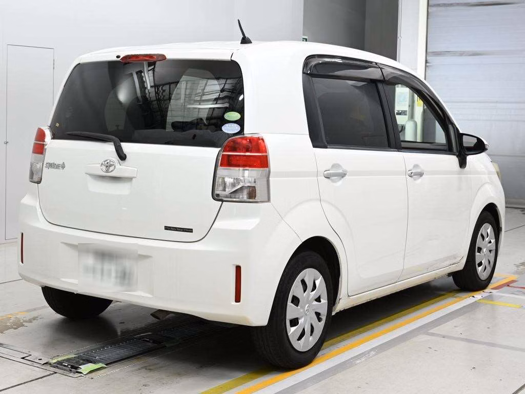 TOYOTA SPADE